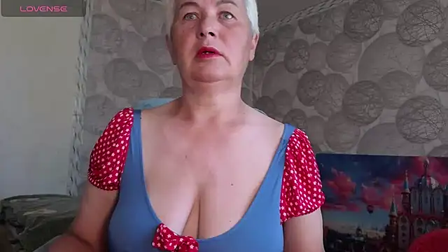 Snapshot of NicoleOlla chatting on June 2026 02:05:02 AM NicoleOlla online show from June 2026 02:05:02 AM