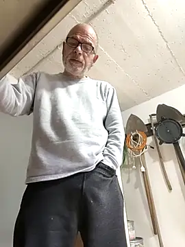 bottomhairy online show from March 2026 12:44:01 PM