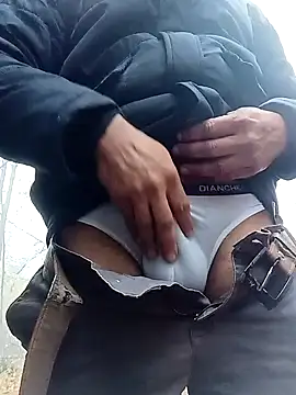 Snapshot of maleesa chatting on November 2025 06:34:02 AM maleesa online show from November 2025 06:34:02 AM