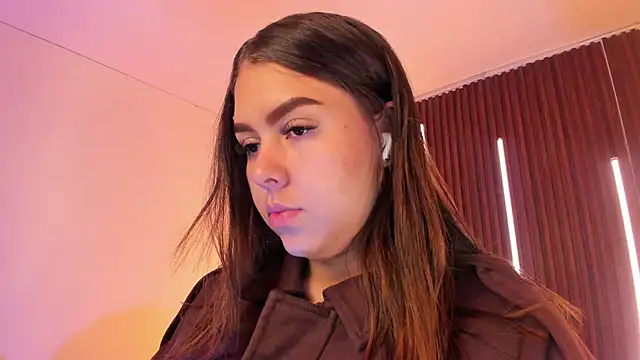 ArianaBaker online show from April 2026 12:32:02 PM