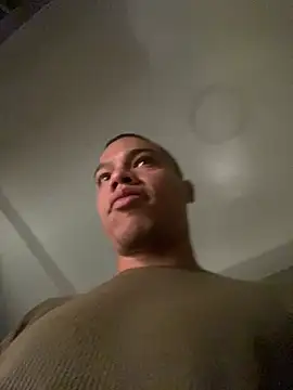 Snapshot of Osiiriis chatting on January 2025 09:24:01 AM Osiiriis online show from January 2025 09:24:01 AM