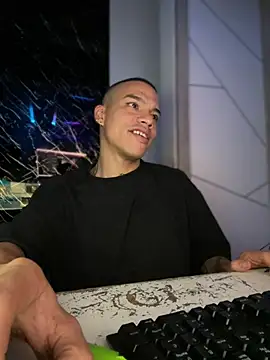 Snapshot of Osiiriis chatting on March 2025 06:52:02 AM Osiiriis online show from March 2025 06:52:02 AM