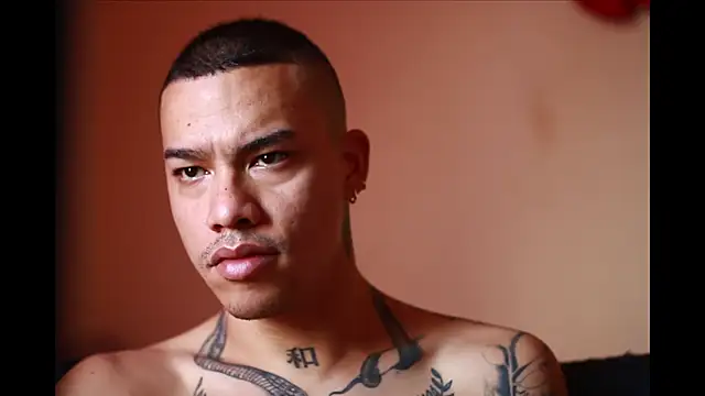 Snapshot of Osiiriis chatting on March 2025 06:37:01 PM Osiiriis online show from March 2025 06:37:01 PM