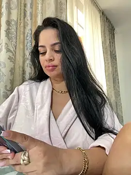  adelle online show from April 2026 10:46:02 AM