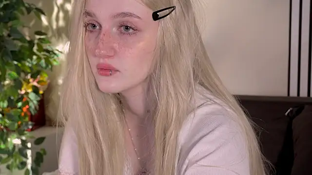 ELLIEJAY online show from April 2026 05:21:01 AM