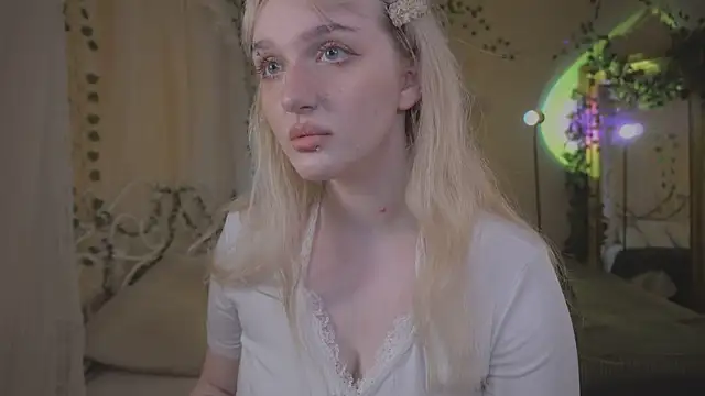 ELLIEJAY online show from July 2026 05:38:01 AM