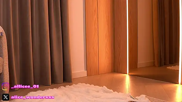 VanessaSimon online show from March 2026 06:30:02 AM