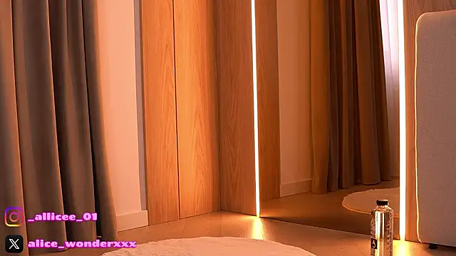 VanessaSimon online show from March 2026 06:19:02 AM