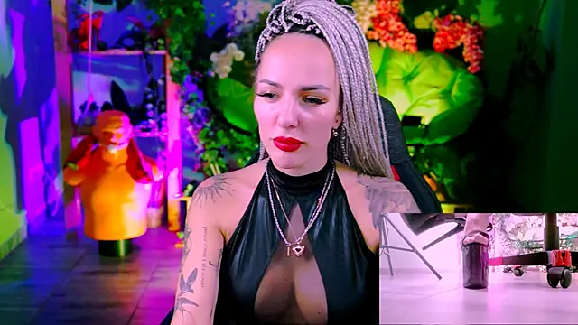 MonicaMaxwel online show from January 2026 10:51:01 AM