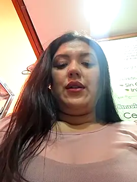 Sophie-hatter online show from April 2026 06:12:01 PM