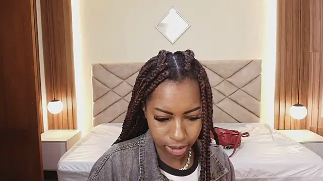 Raquel jones online show from April 2026 12:13:01 PM