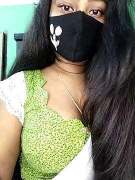 Idhika Paul online show from March 2026 11:49:02 PM