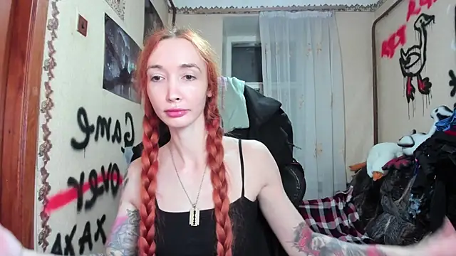 Roxy Silver online show from October 2025 09:35:02 PM