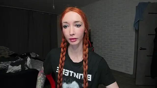 Roxy Silver online show from November 2025 08:02:02 PM