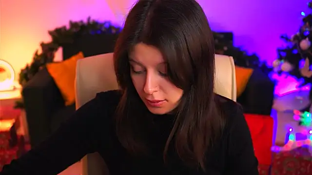 Snapshot of NicoleMun chatting on December 2024 04:50:02 AM NicoleMun online show from December 2024 04:50:02 AM