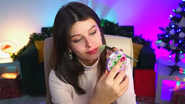 Snapshot of NicoleMun chatting on December 2024 12:34:02 PM NicoleMun online show from December 2024 12:34:02 PM