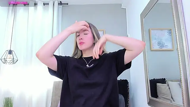  AlejaCruz  online show from March 2026 05:46:01 PM