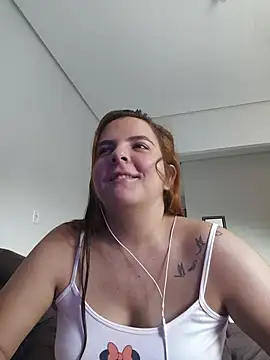 Snapshot of Bruninha_Hot10 chatting on June 2026 07:07:01 PM Bruninha Hot10 online show from June 2026 07:07:01 PM