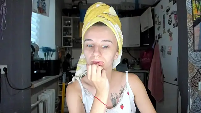 Snapshot of _Nika_Kik chatting on July 2026 02:26:02 AM Nika Kik online show from July 2026 02:26:02 AM