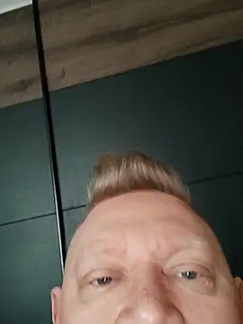 Pol1074 online show from April 2026 05:08:02 AM