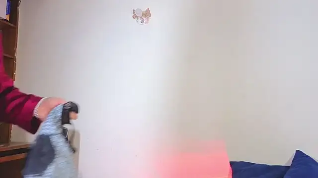 nahomi sweett online show from April 2026 09:32:02 AM