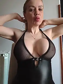 eva ragazzadolce online show from June 2026 12:10:02 PM