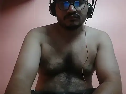 Snapshot of naughtymike0007 chatting on June 2026 05:44:01 PM naughtymike0007 online show from June 2026 05:44:01 PM
