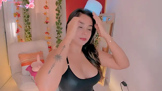 Miss ash online show from May 2026 06:35:02 PM