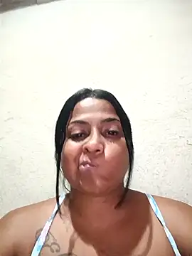 Giselabrunette25 online show from March 2026 01:28:01 AM