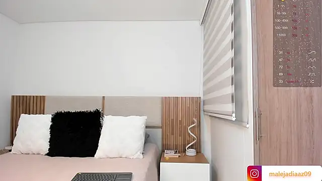 MalejaDiaz  online show from April 2026 04:44:02 PM