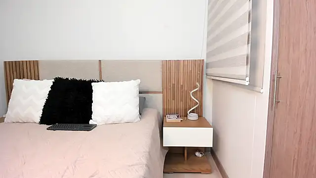 MalejaDiaz  online show from April 2026 07:58:02 PM