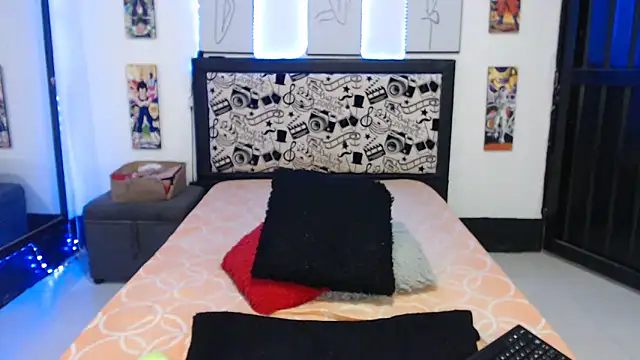 Rihana14 online show from February 2025 08:58:02 PM