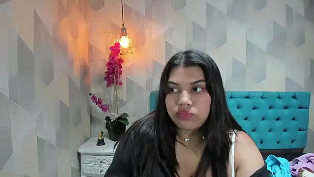 Snapshot of LindaBreeS chatting on February 2026 10:11:02 PM LindaBreeS online show from February 2026 10:11:02 PM