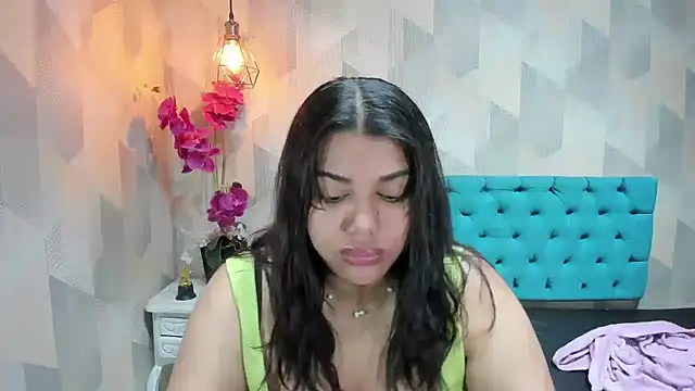 Snapshot of LindaBreeS chatting on March 2026 03:36:02 PM LindaBreeS online show from March 2026 03:36:02 PM