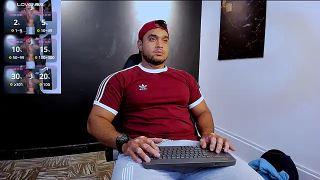 Big furry bear13 online show from March 2026 06:47:01 AM