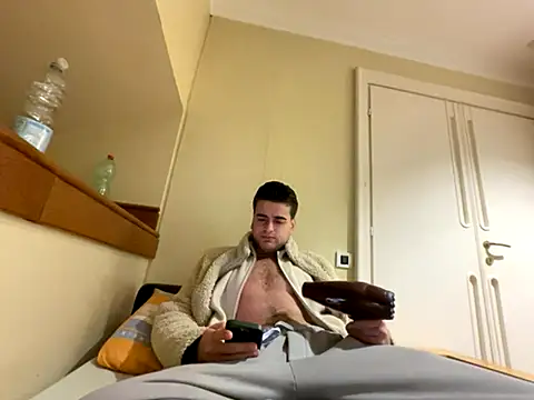 cubalibre02 online show from December 2025 08:58:02 PM