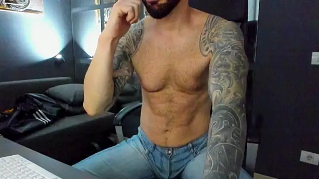 AronGrant online show from April 2026 09:18:01 AM