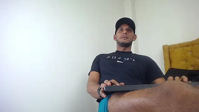 Snapshot of Chris_Dick23 chatting on June 2026 05:50:02 AM Chris Dick23 online show from June 2026 05:50:02 AM