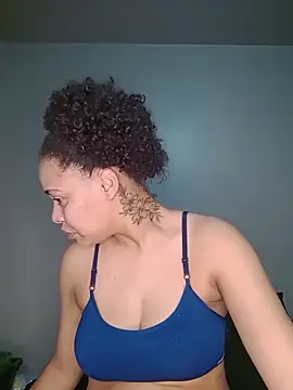 Su Duarte 1 online show from April 2026 11:44:01 AM