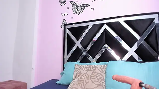 GabyyJones online show from May 2026 11:06:02 PM