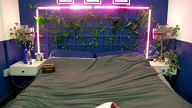 FerrariRedxBabestation online show from March 2026 09:09:02 PM