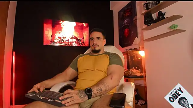 kingbear777 online show from September 2025 02:00:02 AM