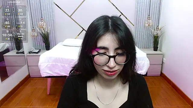 Snapshot of LenaRoses chatting on September 2025 09:04:01 PM LenaRoses online show from September 2025 09:04:01 PM