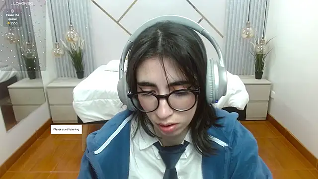 Snapshot of LenaRoses chatting on September 2025 08:20:02 PM LenaRoses online show from September 2025 08:20:02 PM