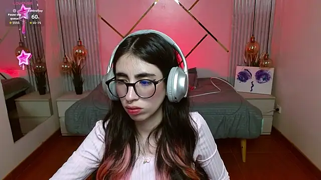 Snapshot of LenaRoses chatting on February 2026 08:52:01 PM LenaRoses online show from February 2026 08:52:01 PM