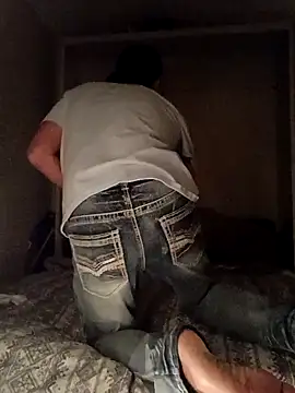 Snapshot of lRainbowBoy chatting on November 2025 01:28:01 AM lRainbowBoy online show from November 2025 01:28:01 AM