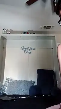 Snapshot of lRainbowBoy chatting on February 2026 09:41:01 PM lRainbowBoy online show from February 2026 09:41:01 PM