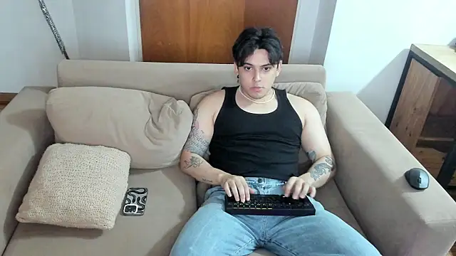 Markuss b online show from February 2025 02:37:01 AM