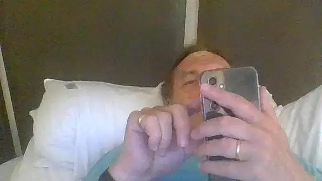 Snapshot of Alain-Bertrand chatting on September 2025 09:44:01 AM Alain-Bertrand online show from September 2025 09:44:01 AM