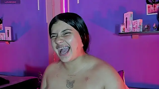 Alexa Espinoza online show from February 2025 05:42:01 PM